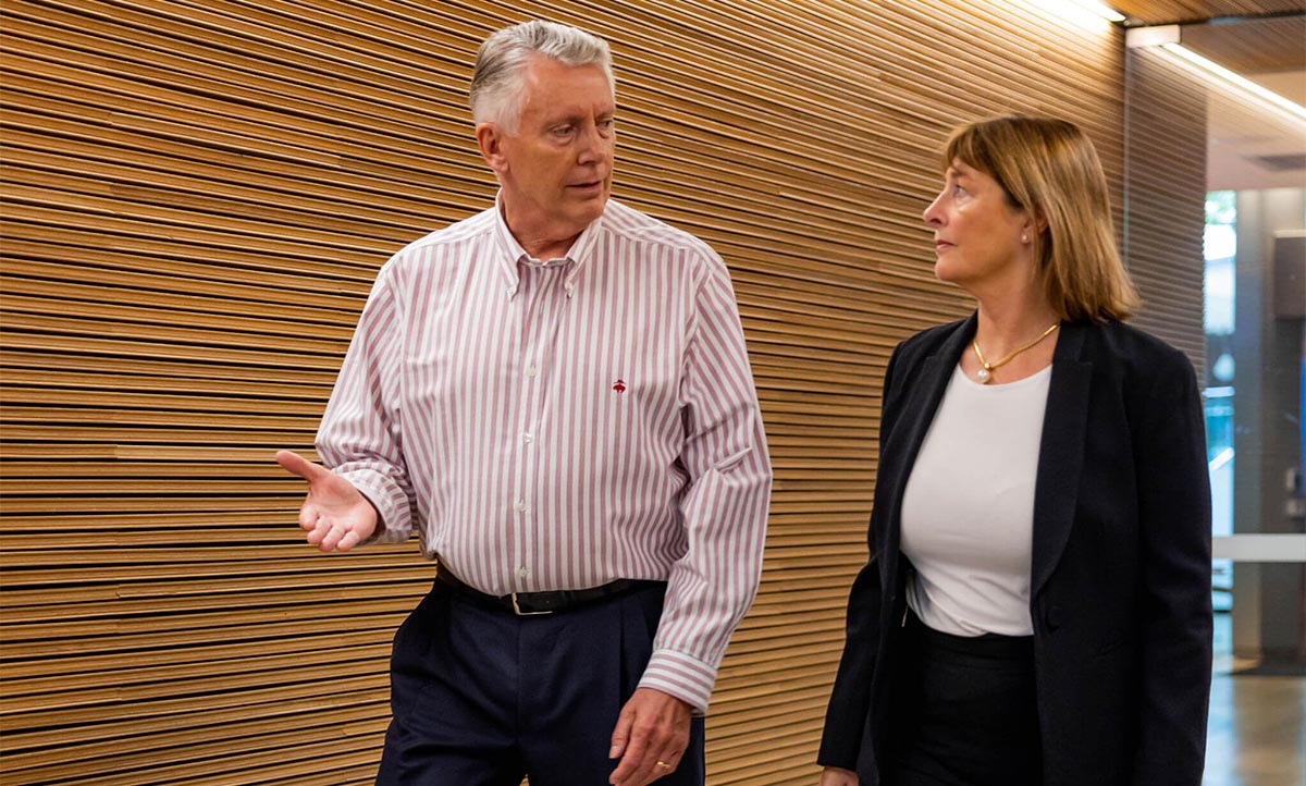 Man talking to a woman